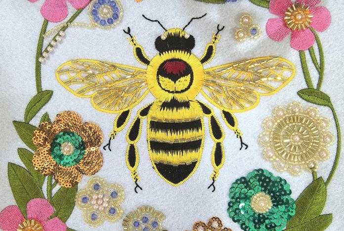 高速毛巾绣珠片绣花机